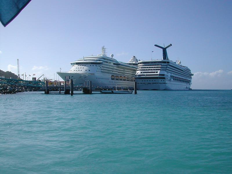 DSCN5124.JPG - Our ship (on right) St. Maarten