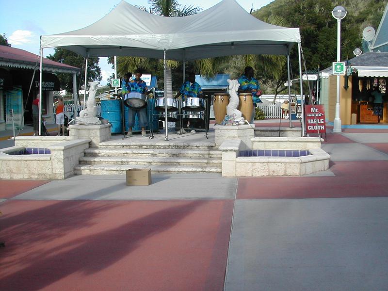 DSCN5130.JPG - Kettle drums, etc. at St. Maarten